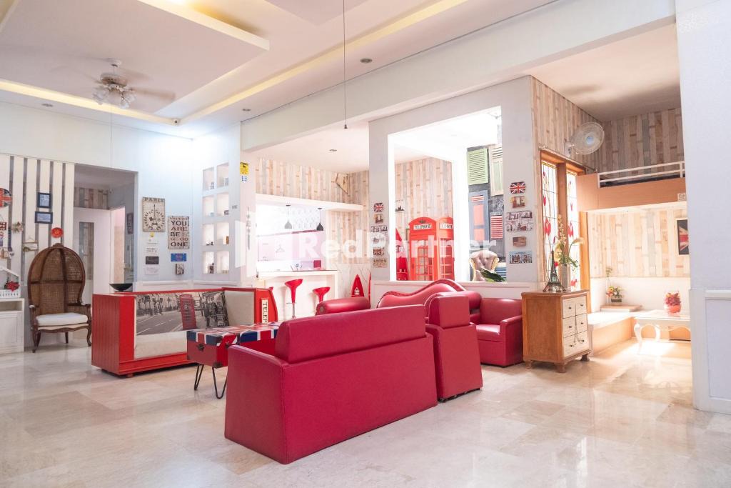 Yogyakarta Hotel | Londres Bed and Breakfast RedPartner near Gembira Loka Zoo