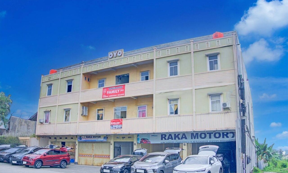 Bandar Lampung House | Luxury Deluxe DBL Retreat W/Free WiFi and Parking