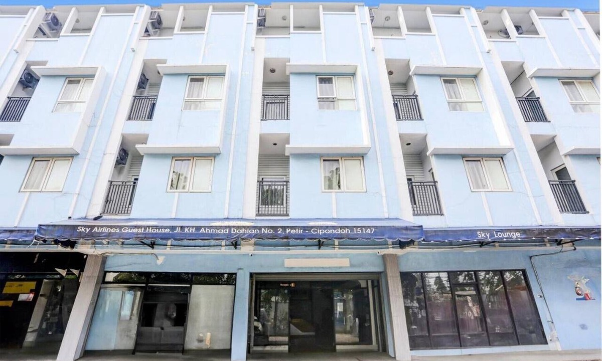 Tangerang House | Luxury Deluxe DBL Retreat W/Free WiFi and Parking