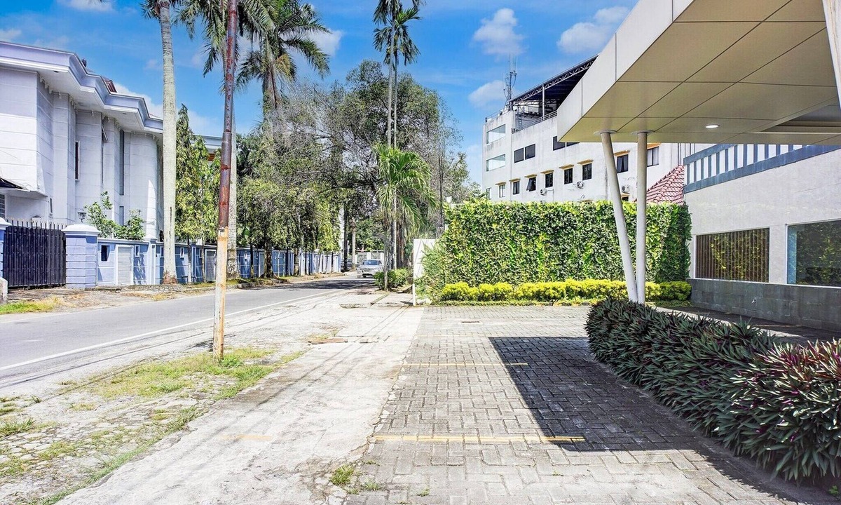 Medan House | Luxury Deluxe DBL Retreat W/Free WiFi and Parking