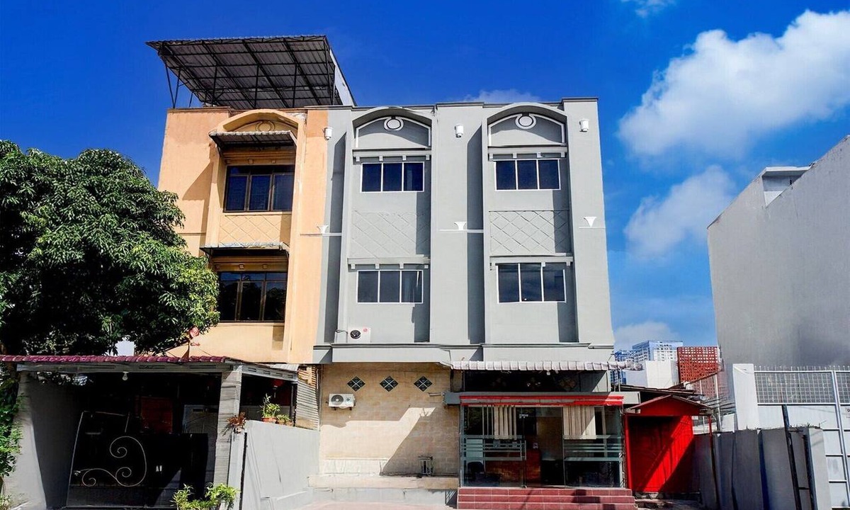 Medan House | Luxury Deluxe DBL Retreat W/Free WiFi and Parking