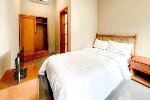 Ngemplak House | Mangu Living near Bandara Adi Soemarmo Solo RedPartner