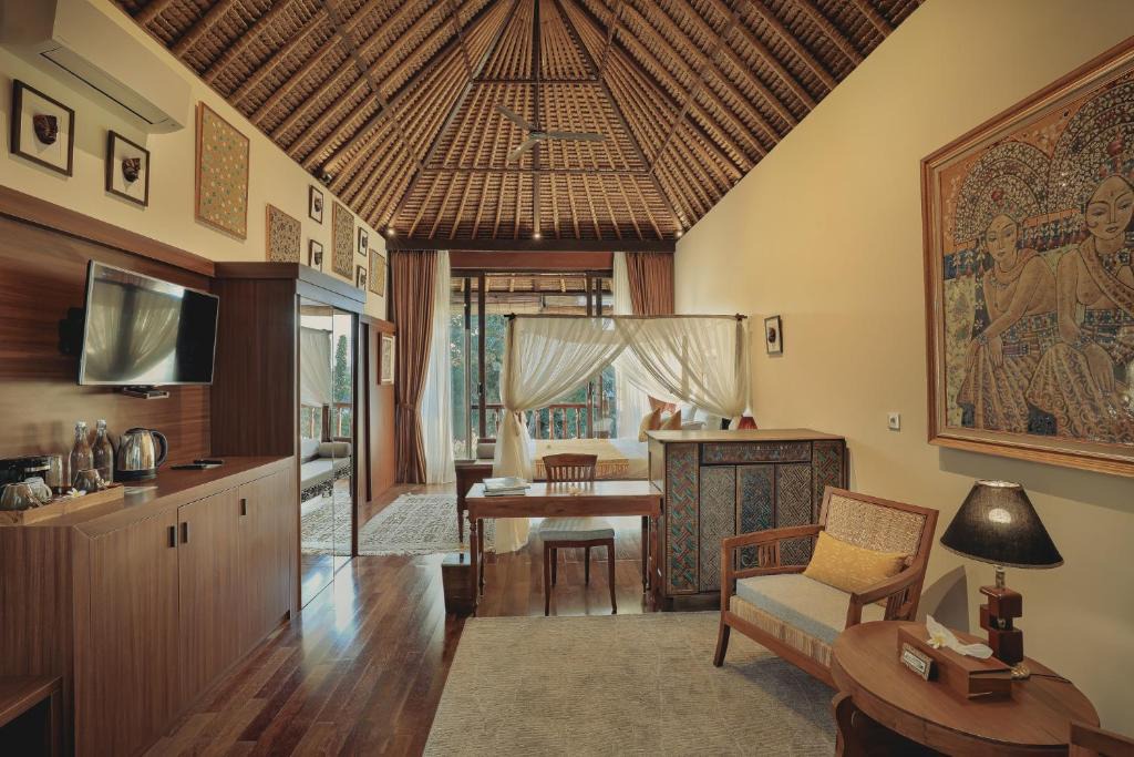 Denpasar Timur Hotel | Manzelejepun Villa & Pavilion