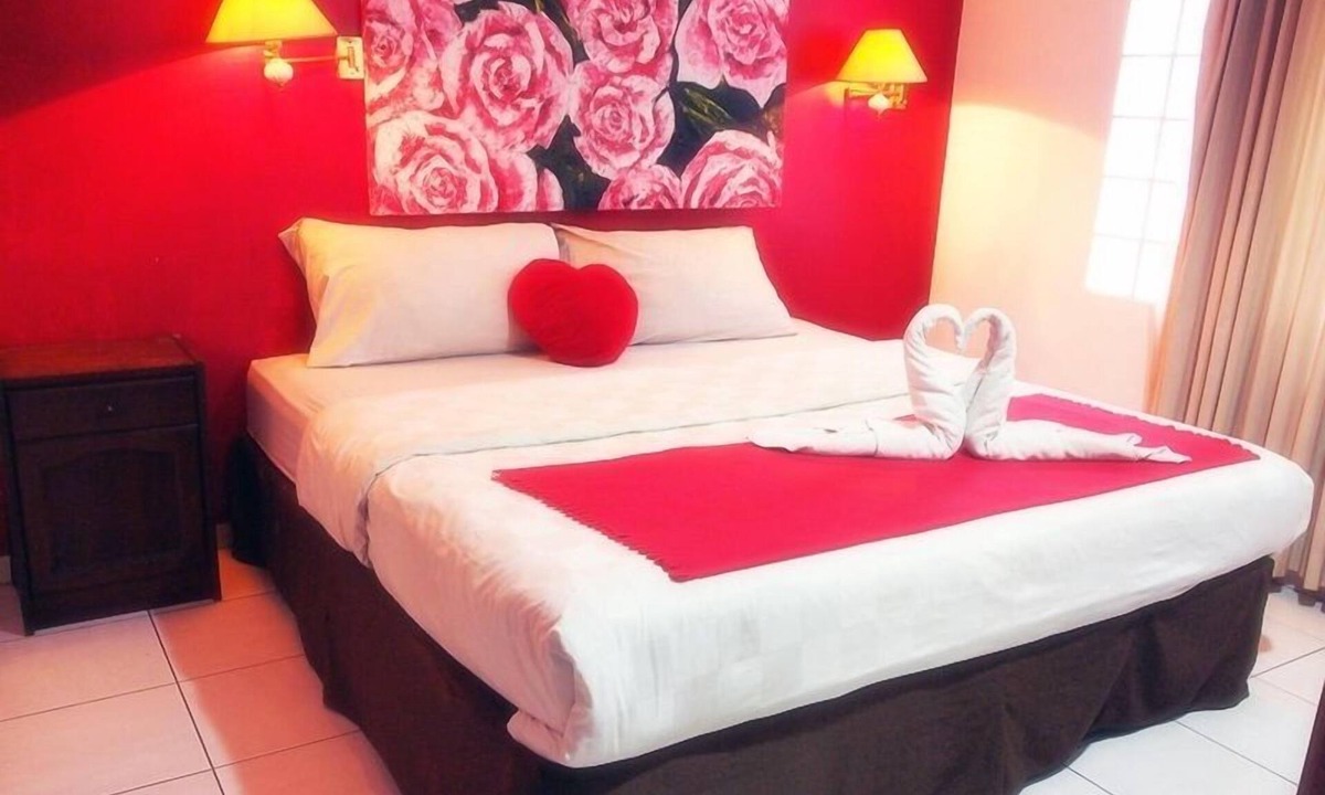 Mampang Prapatan Hotel | Maven Buncit