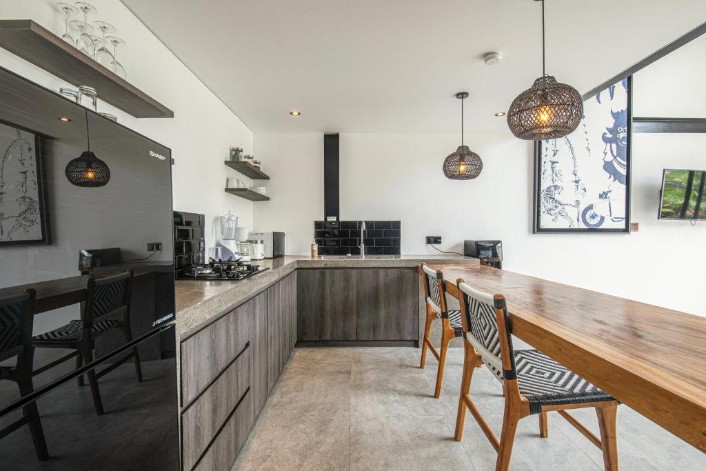 Munggu Hotel | Modern Duplex 200m from Canggu Blissful Beach