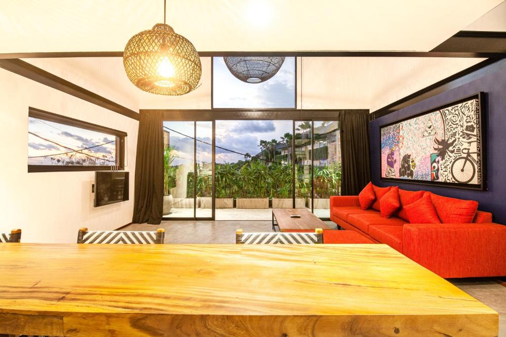 Munggu Hotel | Modern Spacious Loft 200m from the beach Canggu