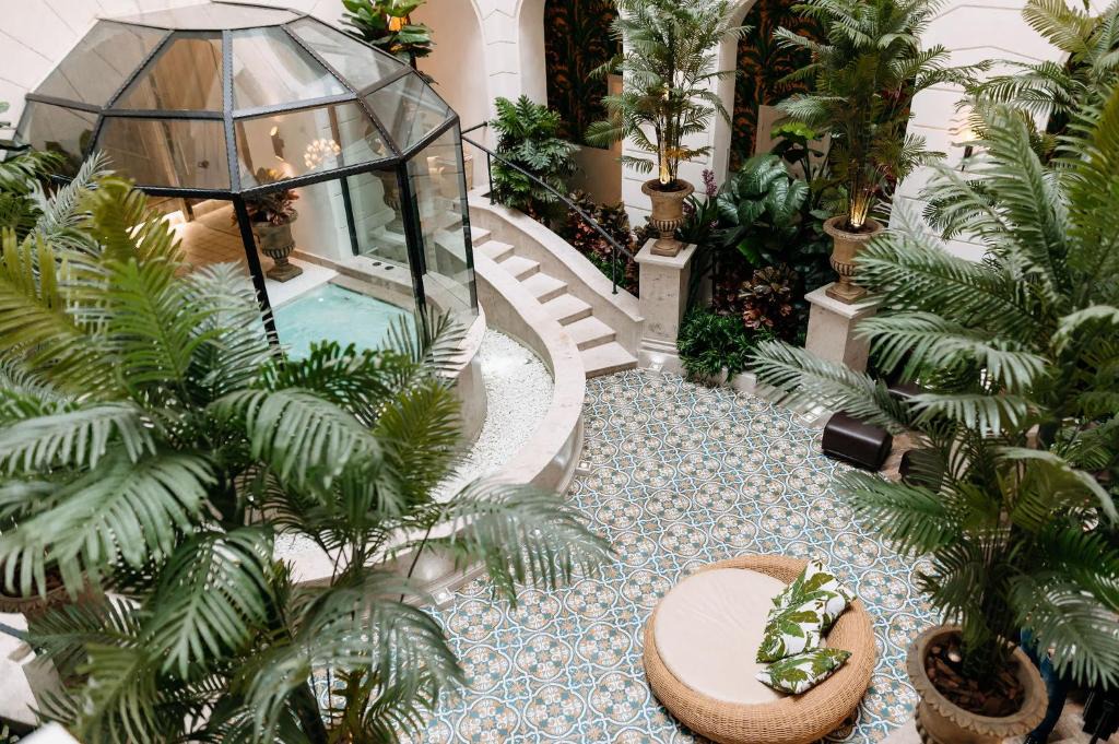 Terezvaros Hotel | Mystery Hotel Budapest, Preferred Hotels & Resorts
