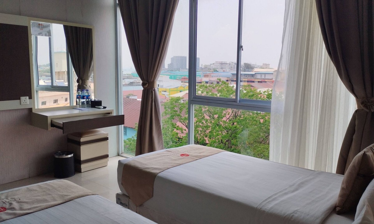 Lubuk Baja Hotel | osaka hotel batam