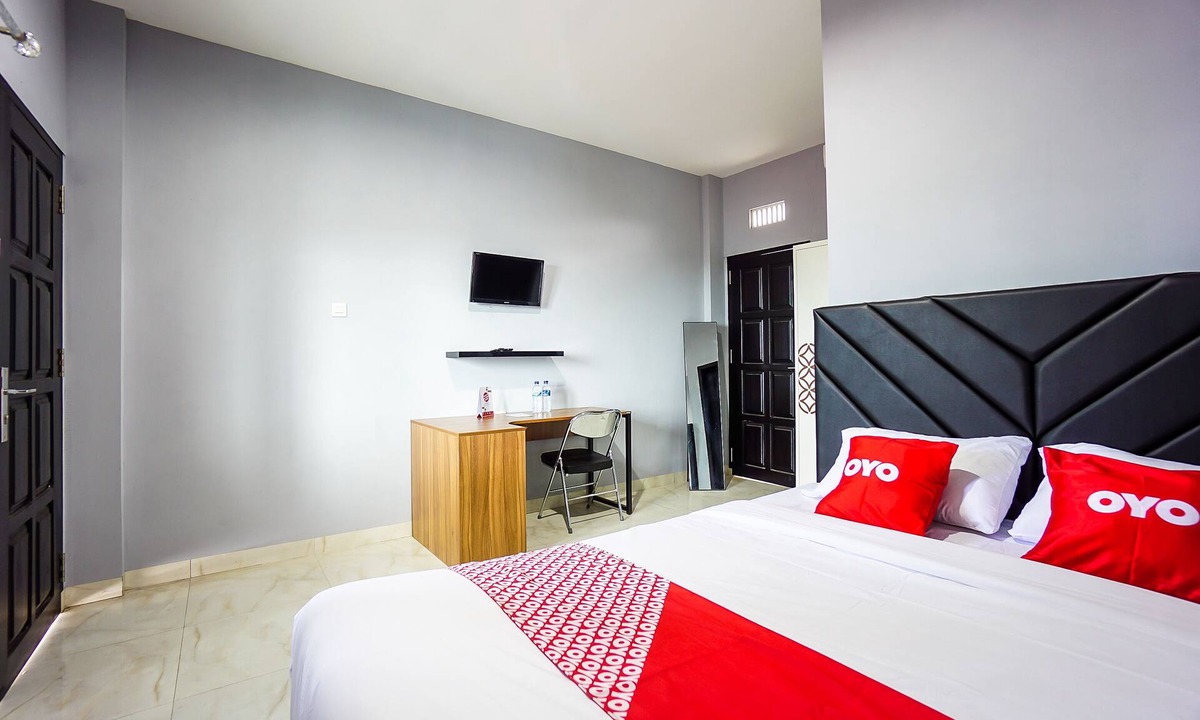 Manado City Centre Hotel | OYO 1680 Hanna Residence