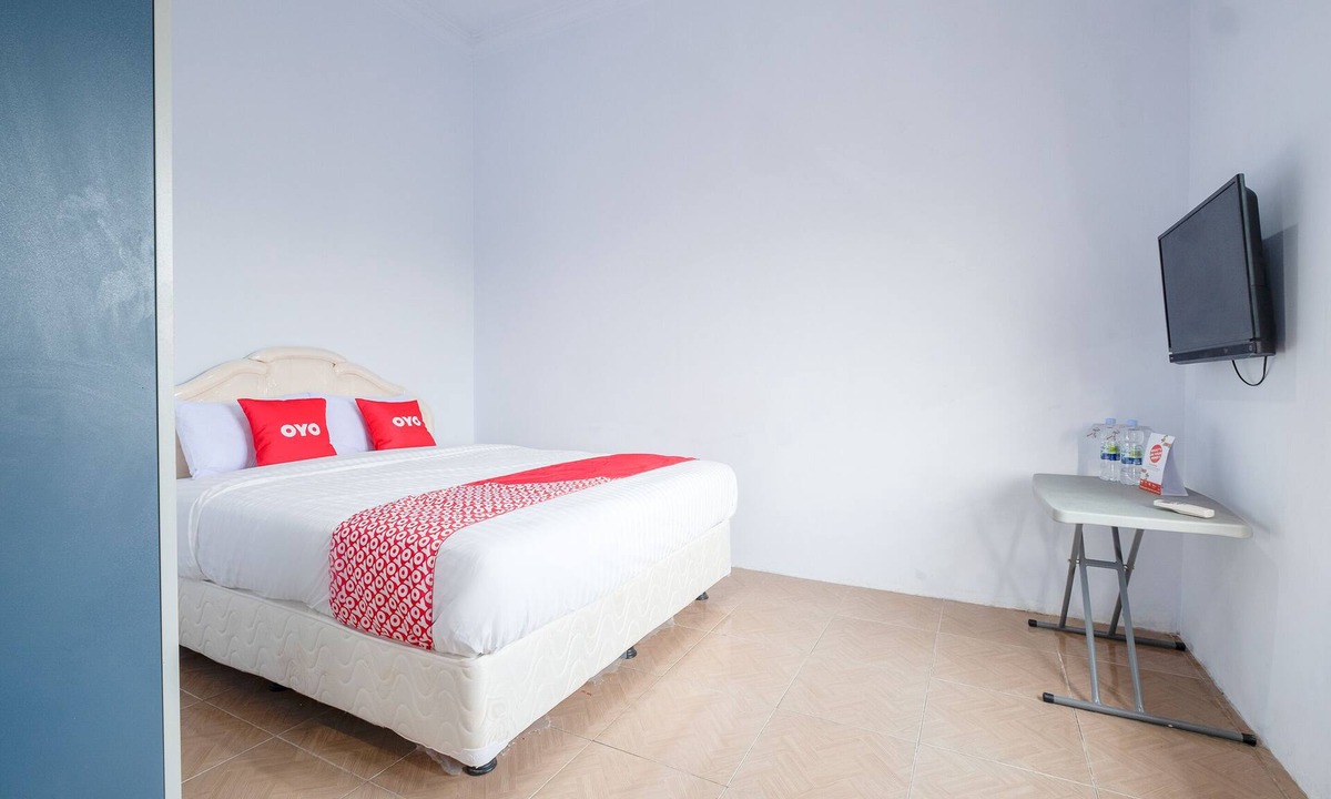 Makassar Hotel | OYO 1906 Zhafira Guest House Syariah