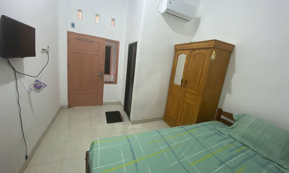 Makassar Hotel | OYO 90111 Almeerah Homestay Syariah