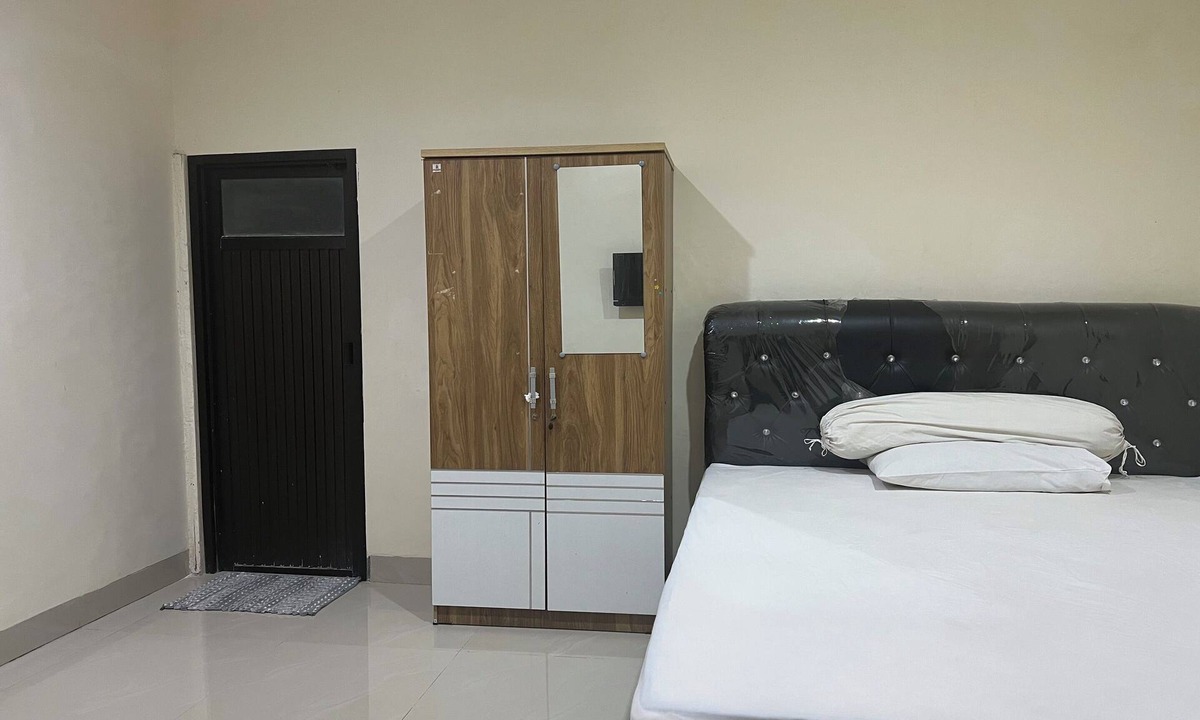 Tetebatu Hotel | OYO 94015 Kost Alif Near Masjid Jami Nurul Huda