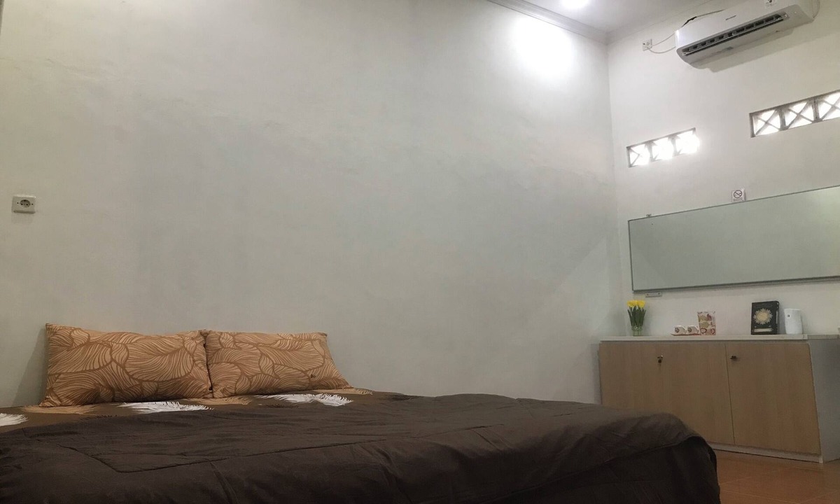 Bantul Hotel | OYO 94153 Bantul Syariah Homestay