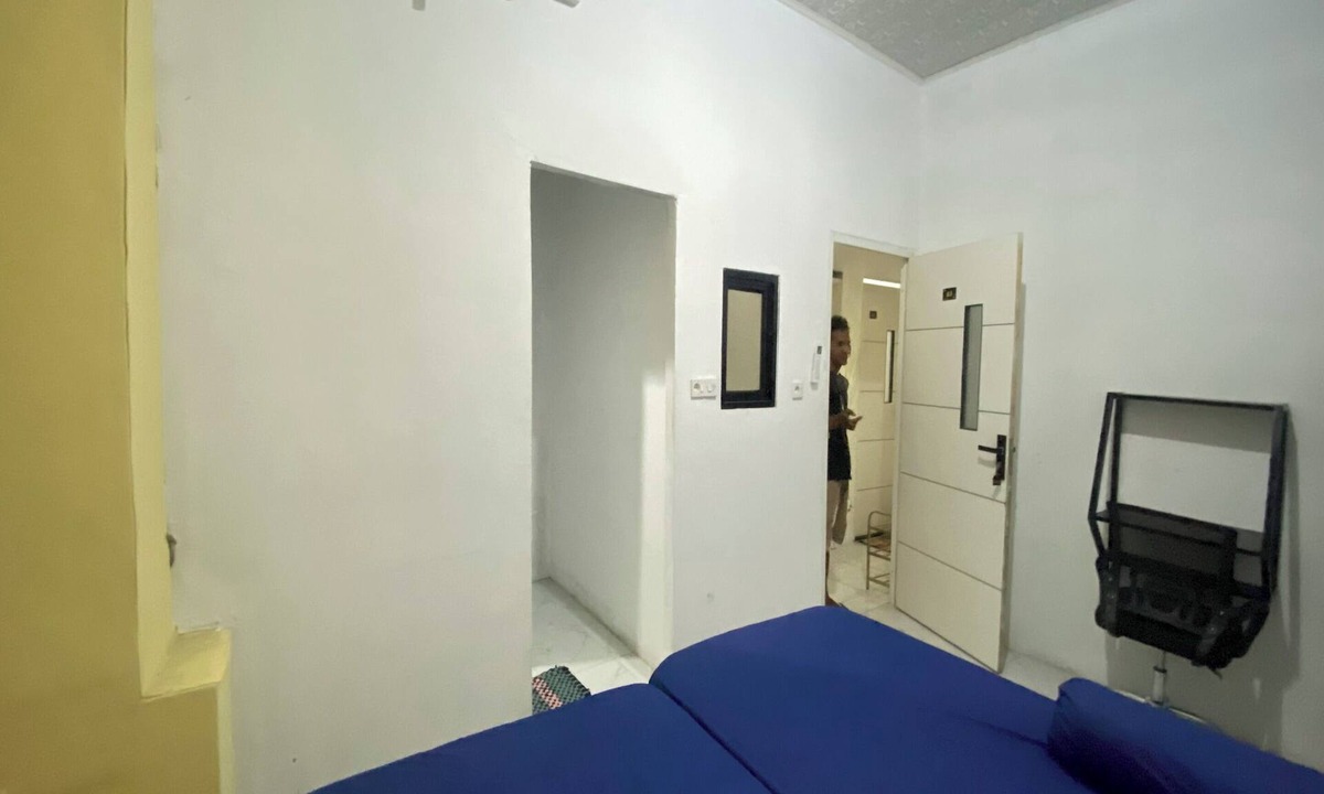 Tembalang Hotel | OYO 95038 Khanza Stay