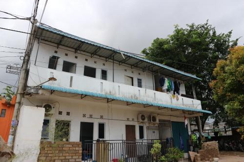 Batam Hotel | OYO Life 2670 Aline Kost