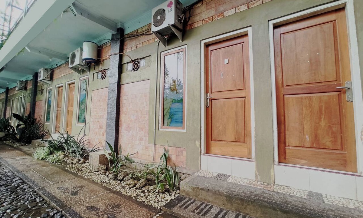Kepanjen Hotel | Penginapan Asri Syariah