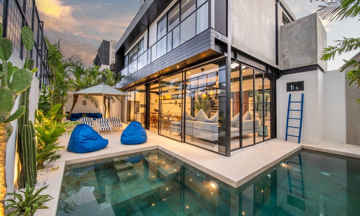 Umalas Villa | Private Pool Daily Housekeeping Walk to Canggu