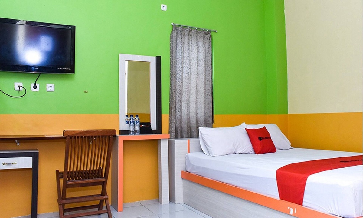 Ambon Hotel | RedDoorz near Universitas Pattimura Ambon