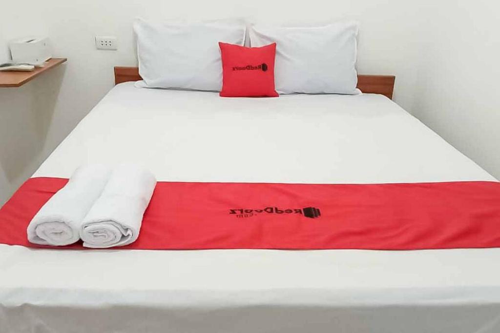 Rajabasa Hotel | RedDoorz Plus near Universitas Saburai Lampung