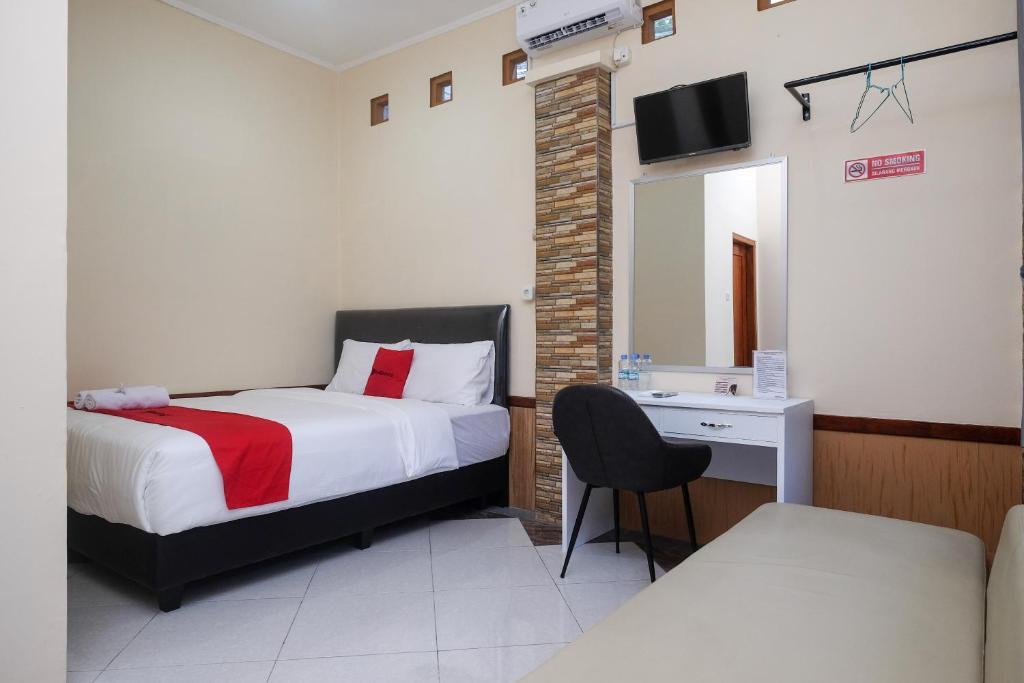 Purwokerto Hotel | RedDoorz Syariah near Kampus UNSOED Purwokerto