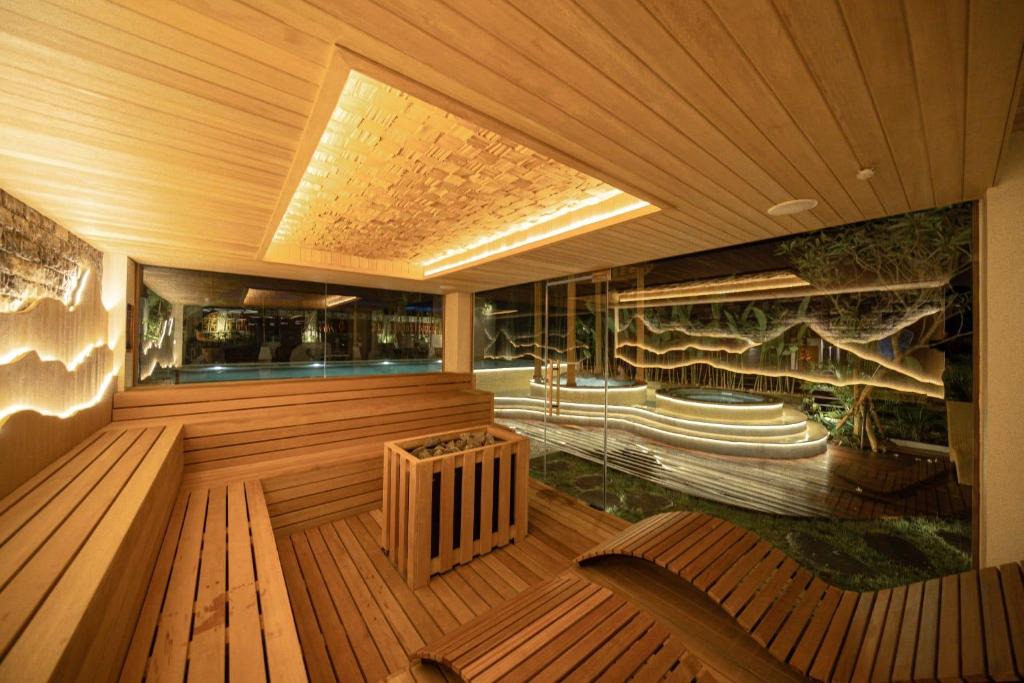 Melayang Hotel | Rendezvous Wellness & Resort