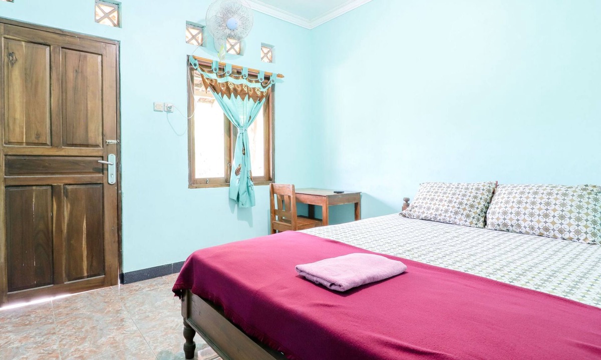 Wonosari Hotel | Rock Garden Homestay & Resto