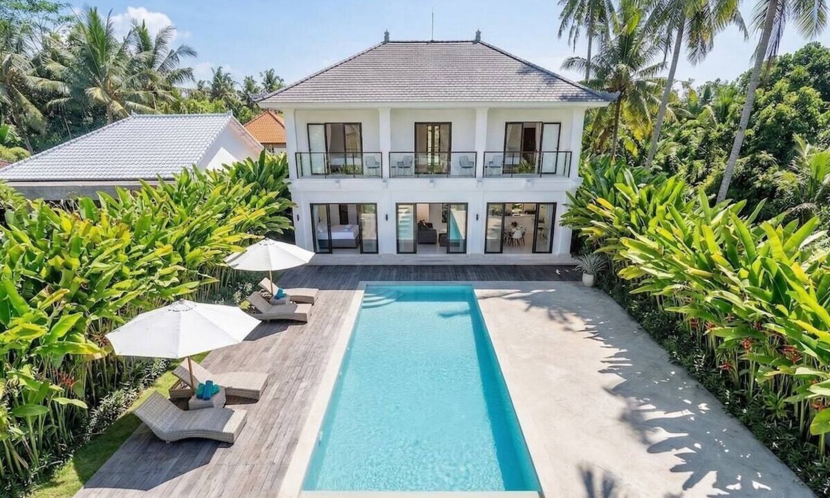 Kemenuh Villa | Serene 3BR Villa w Huge Pool+Garden Central Ubud