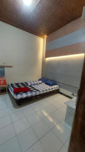 Sumedang House | She Guest House Homestay