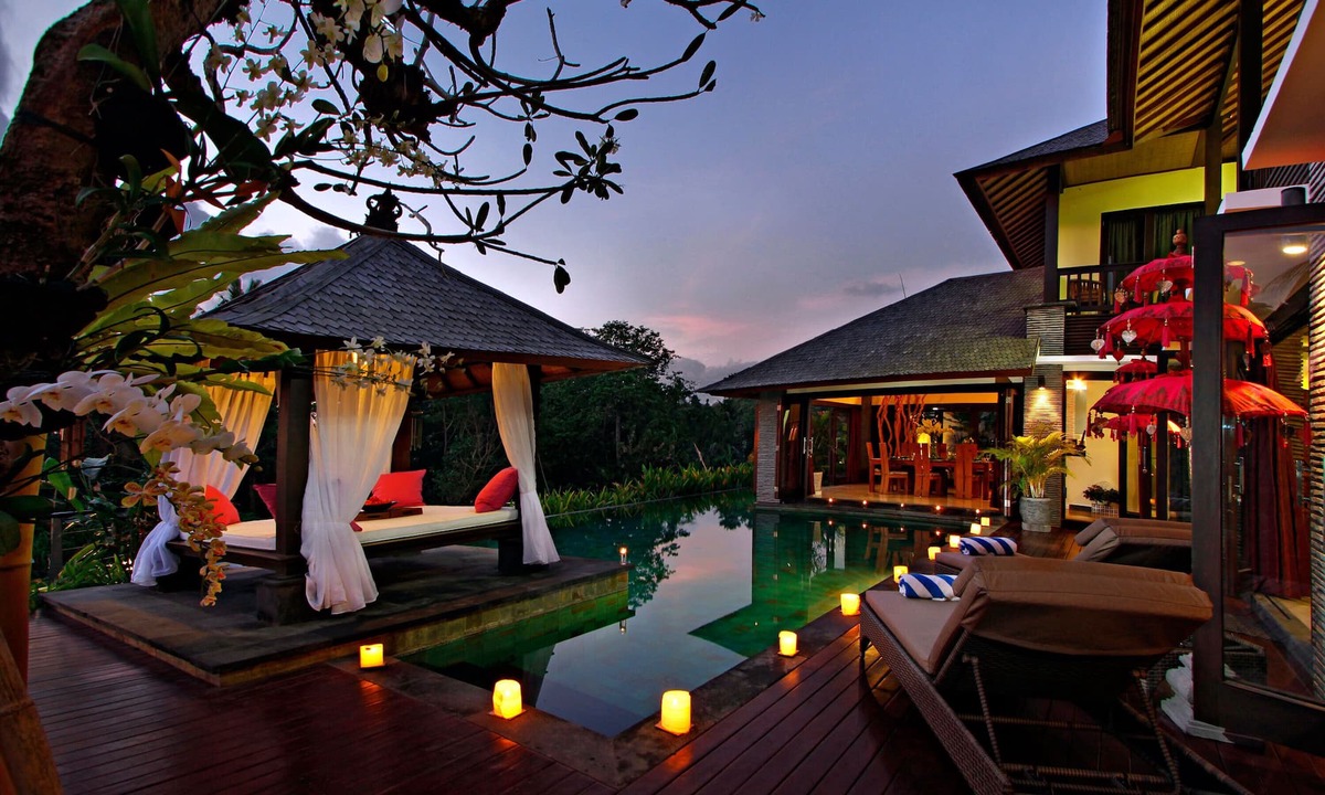 Tumbak Bayuh Villa | Spacious 4 Bedrooms in Canggu Near Echo Beach