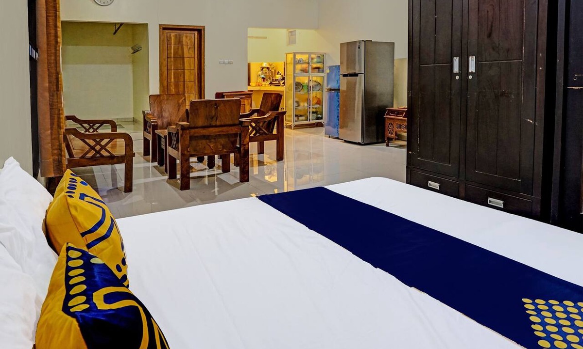 Pandaan Hotel | SPOT ON 91756 Alif House Syariah