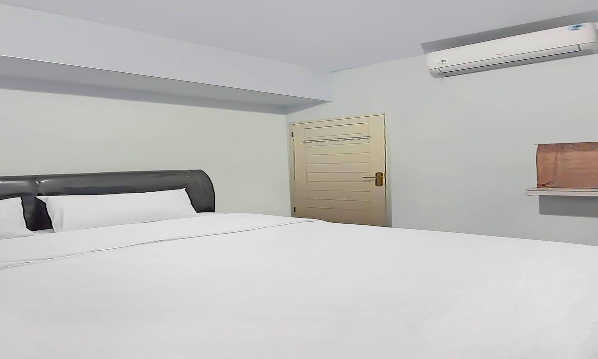 Medan Hotel | SPOT ON 92236 Kediri Family Homestay
