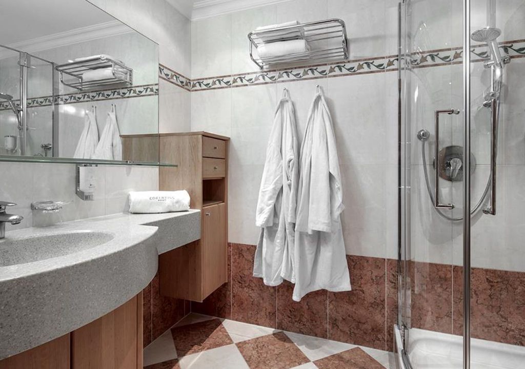 Grossarl Hotel | Standard "Alpenrose" type A 1 - The Edelweiss - Salzburg Mountain Resort