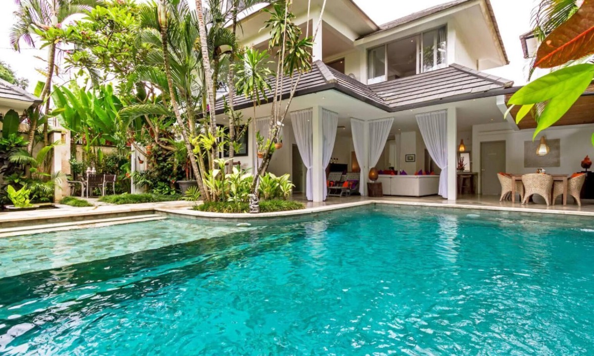 Central Seminyak Villa | Stunning, 5 Bedroom Villa in Central Seminyak