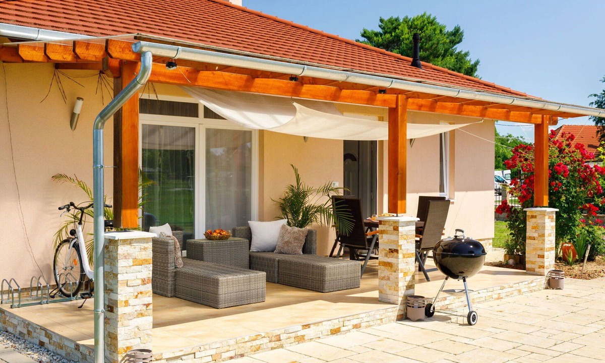 Balatonszemes House | Stunning private villa for 6 guests with private pool, WIFI, TV and terrace