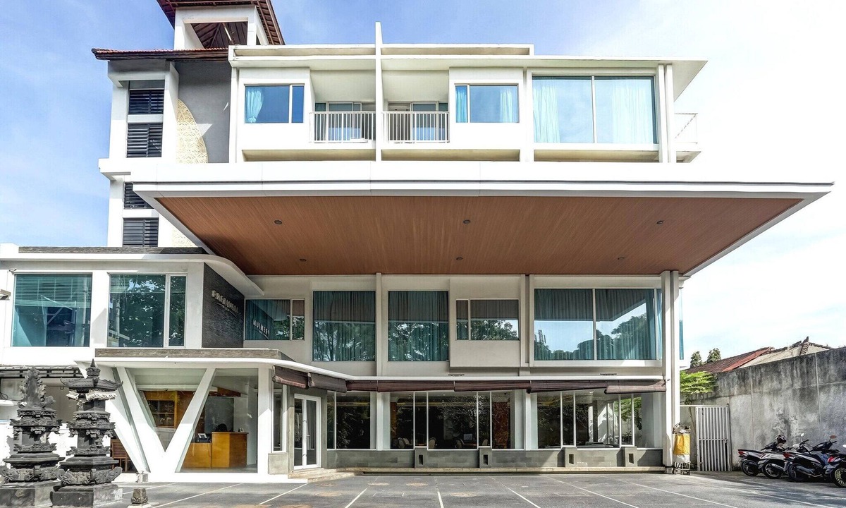 Legian City-Centre House | Stylish Twin Suite Escape W/Free WiFi and Parking