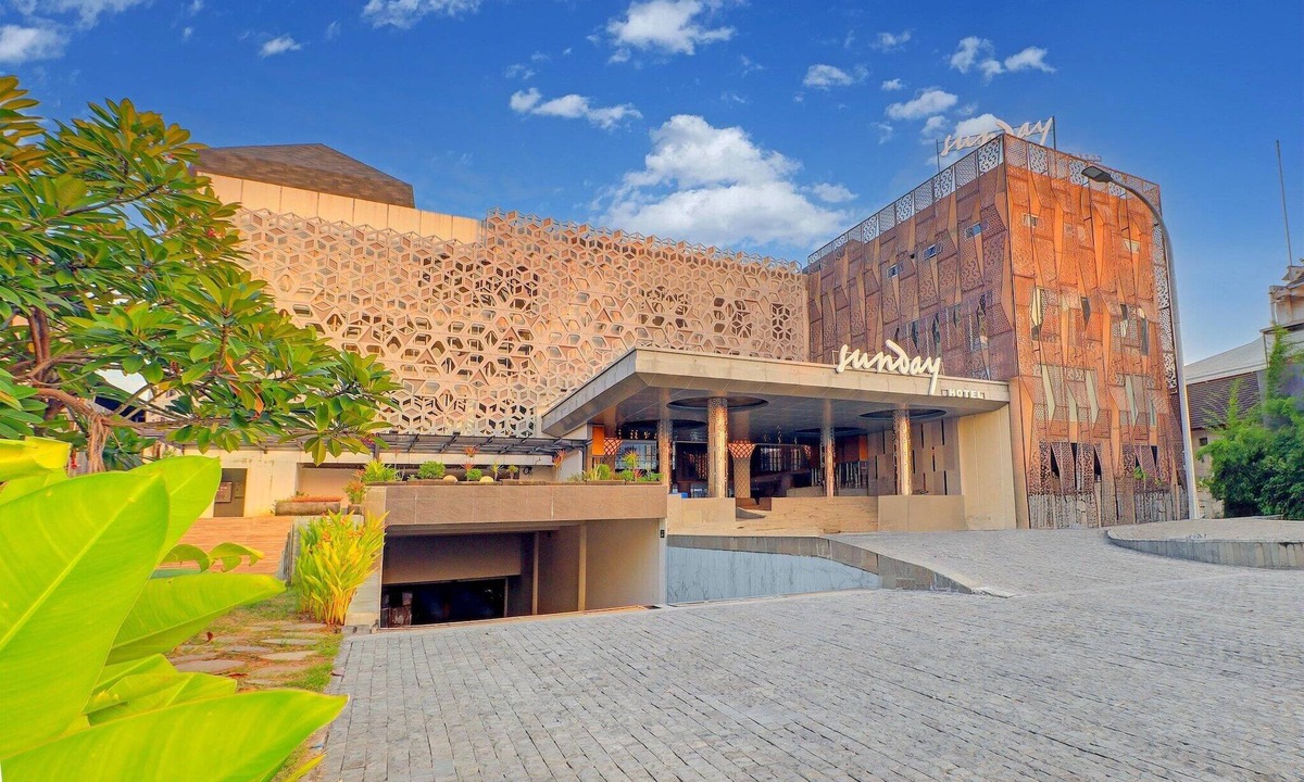 Dewi Sri House | Stylish Twin Suite with Balcony and Free Parking