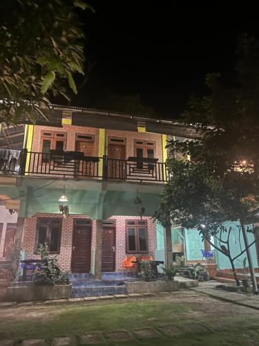 Bukit Lawang House | Sumatra Happy Track Tour Guest House & Jungle Trekking