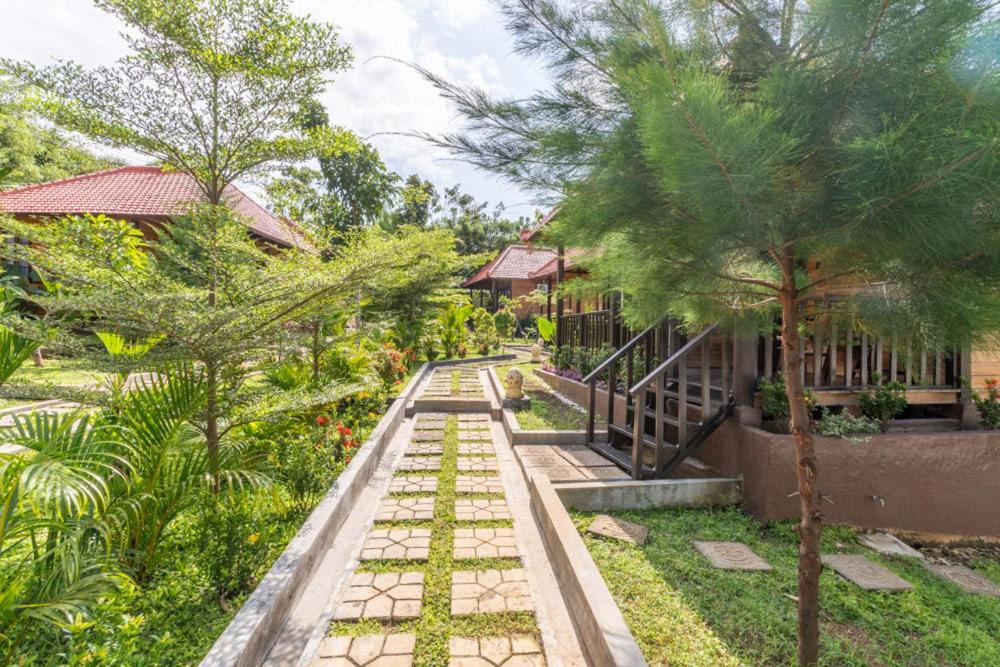Pecatu Hotel | Sun and Moon Bungalow Village
