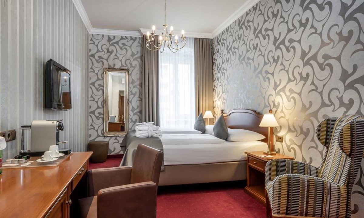 City Centre Salzburg House | Superior - cancelable free of charge - IMLAUER Palais Mirabell