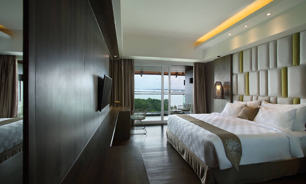 Kuta Selatan Hotel | The Crystal Luxury Bay Resort Nusa Dua