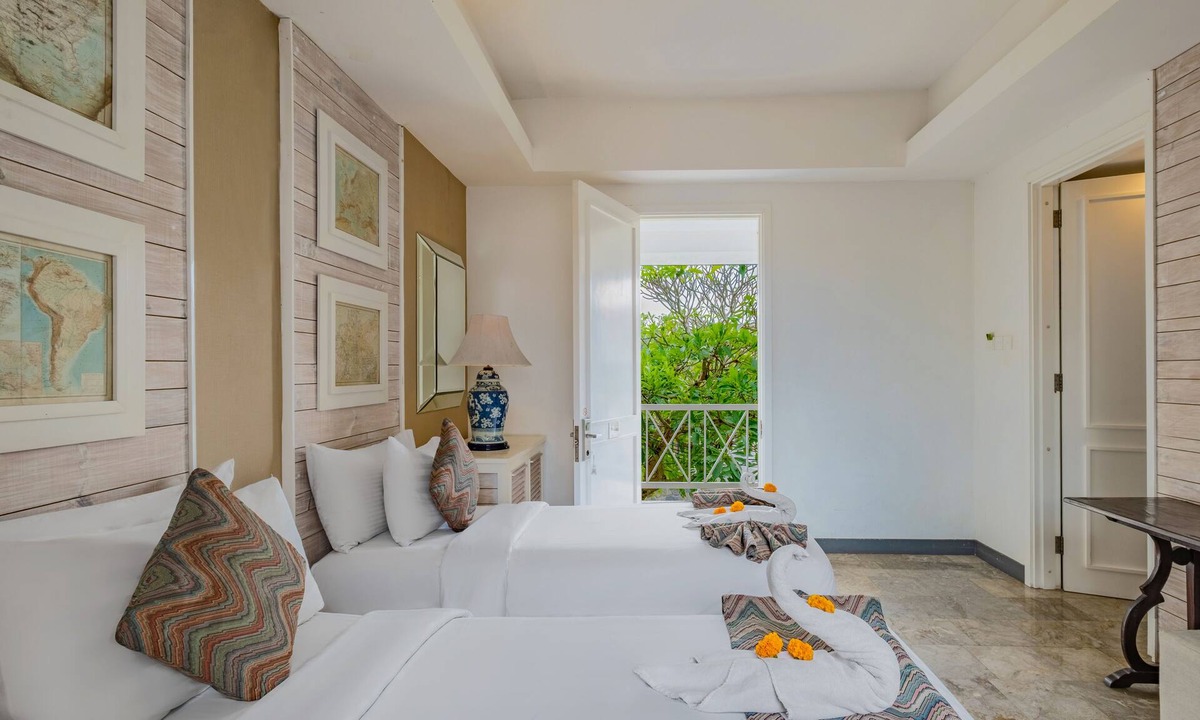 Petitenget Hotel | The Kanjeng Suites Petitenget