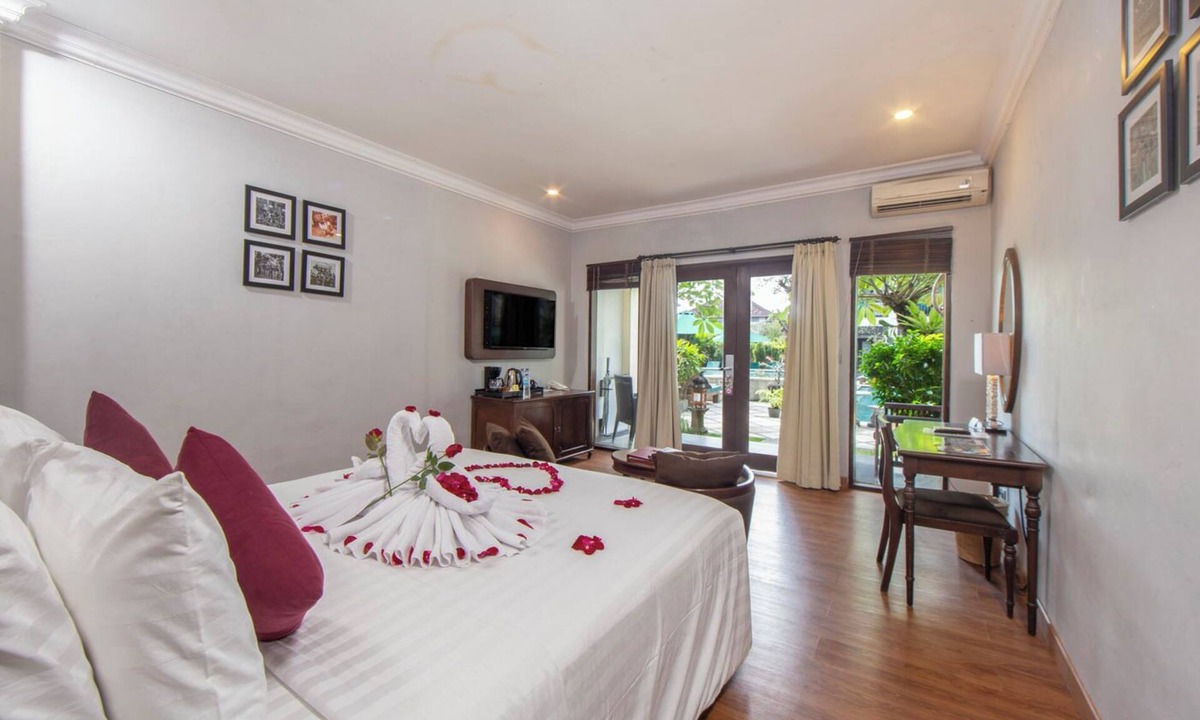 Legian Hotel | The Lokha Legian Resort & Spa