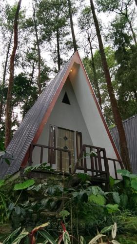Tretes Hotel | The Nest Park