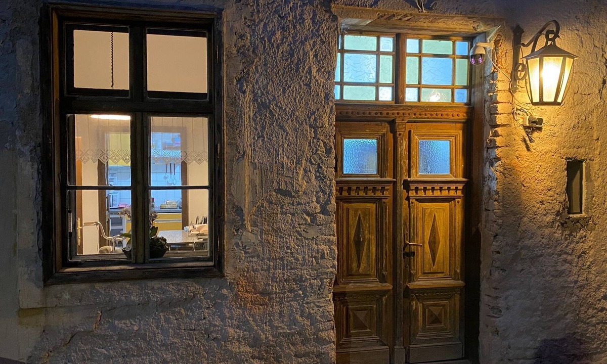 Eberau Apartment | The old elementary school - living in the museum - apartment with 2 bedrooms, max. 4 adults.
