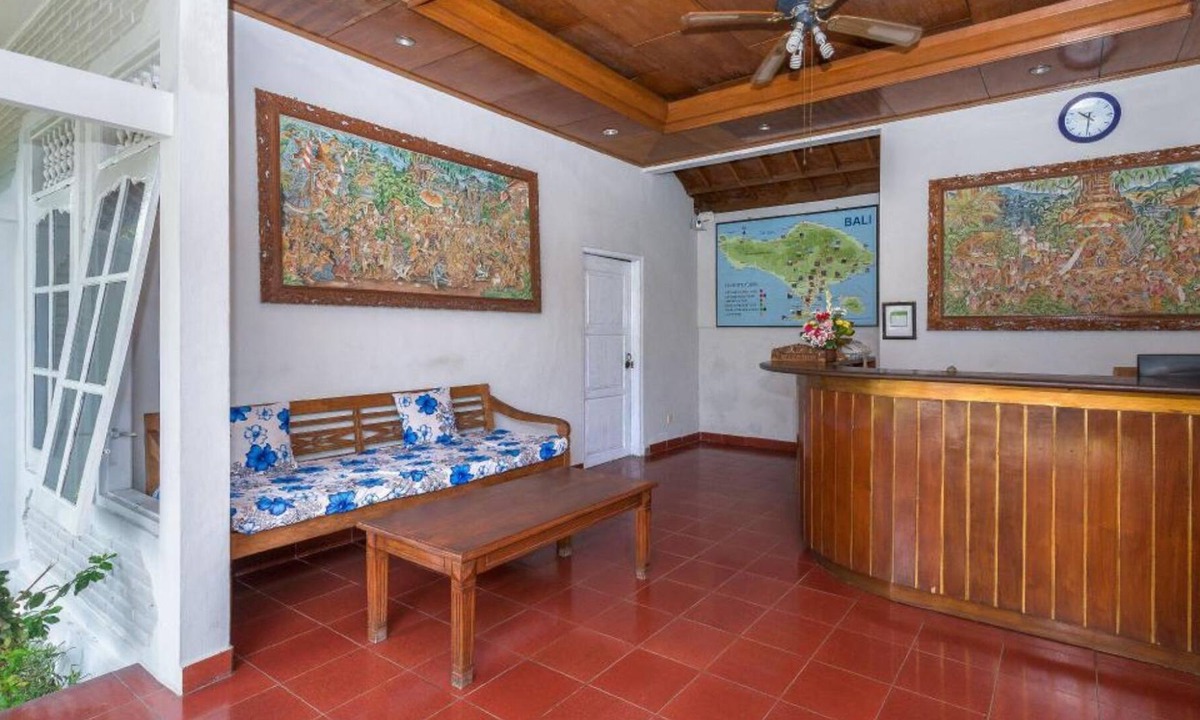 Laksmana Resort | The room for 2 persons, walking distance to the Beach Dx