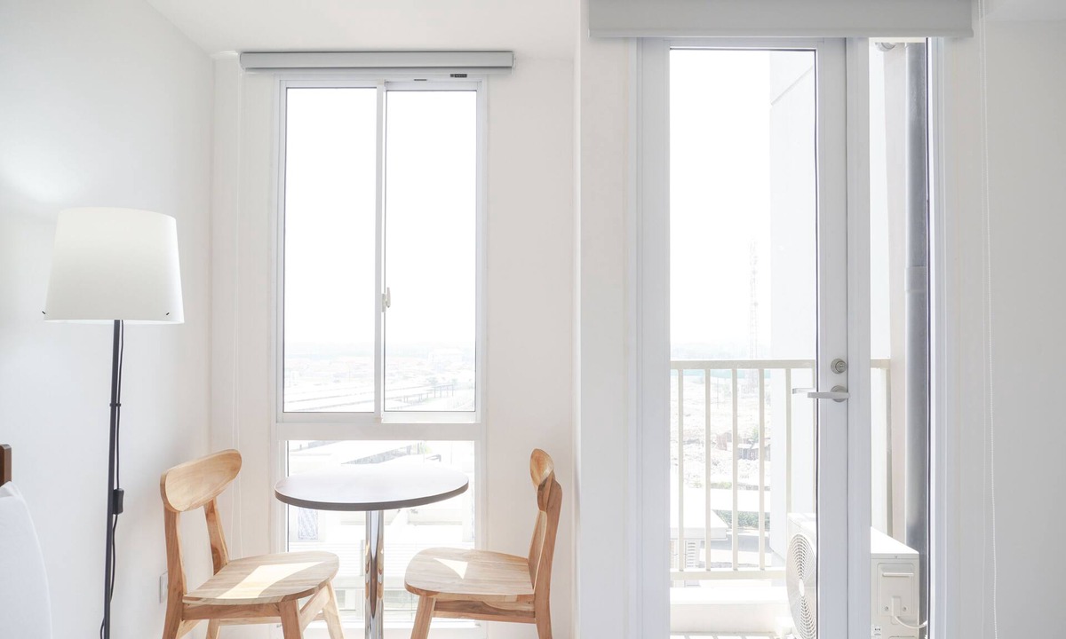 Old Jakarta Apartment | Tranquil Stay Studio with Sea View at Tokyo Riverside PIK 2 Apartment By Travelio
