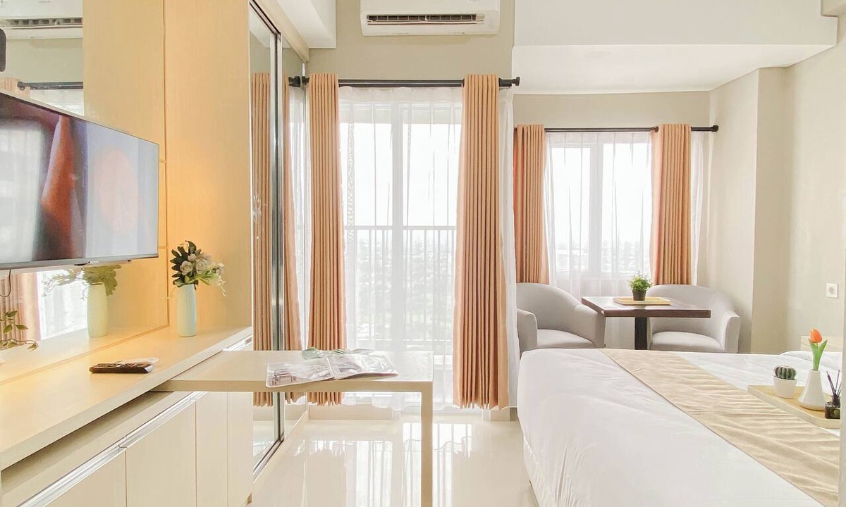 Kedungmanggu Apartment | Tranquil Studio For 2 Pax At Royal Sentul Park Apartment