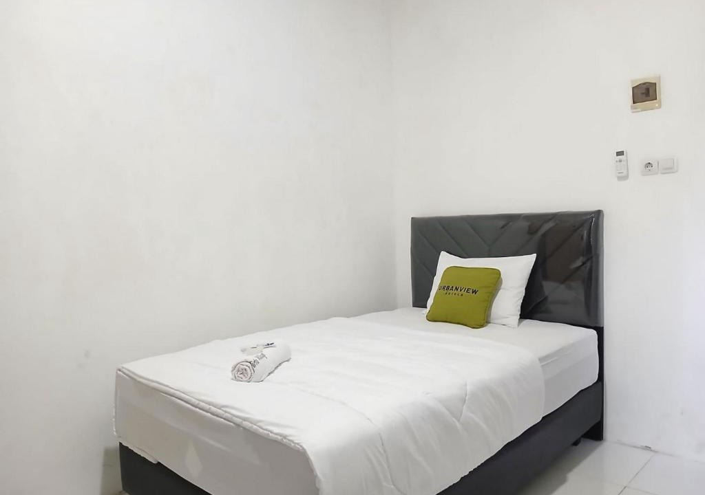 Banaran House | Urbanview Bumi Tirta Village Syariah