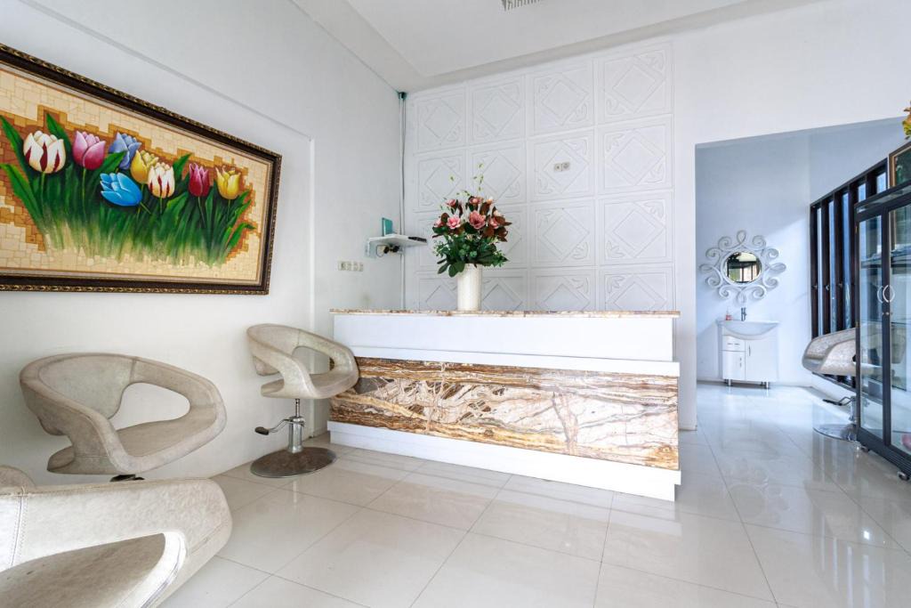 Jambi Hotel | Urbanview Daniela Jambi by RedDoorz