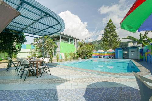 Lembang House | Urbanview Hotel Maulana Hills Syariah